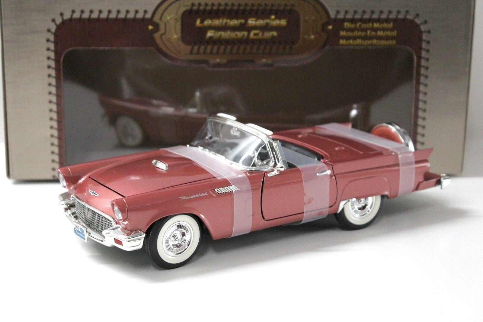 ID 42186 orig.jpg 1:18 Road Signature Ford Thunderbird "REAL LEATHER" purple-red