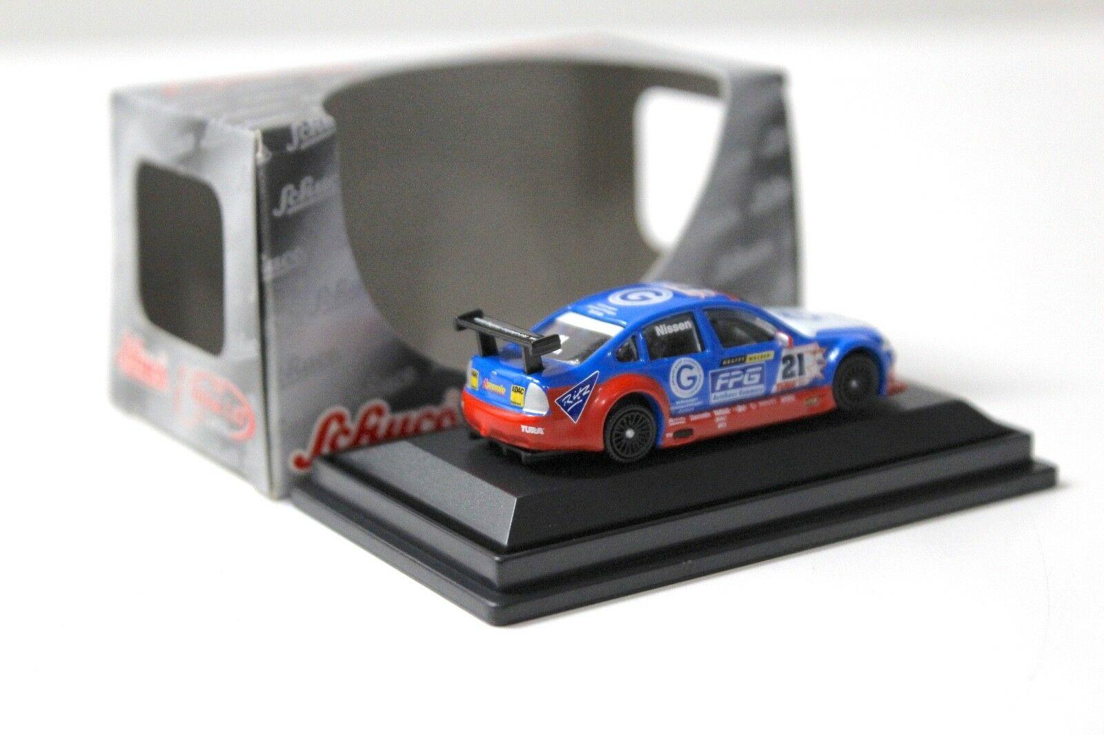 1:87 Schuco V8Star VW Passat 2002 -1st Choice Racing #21