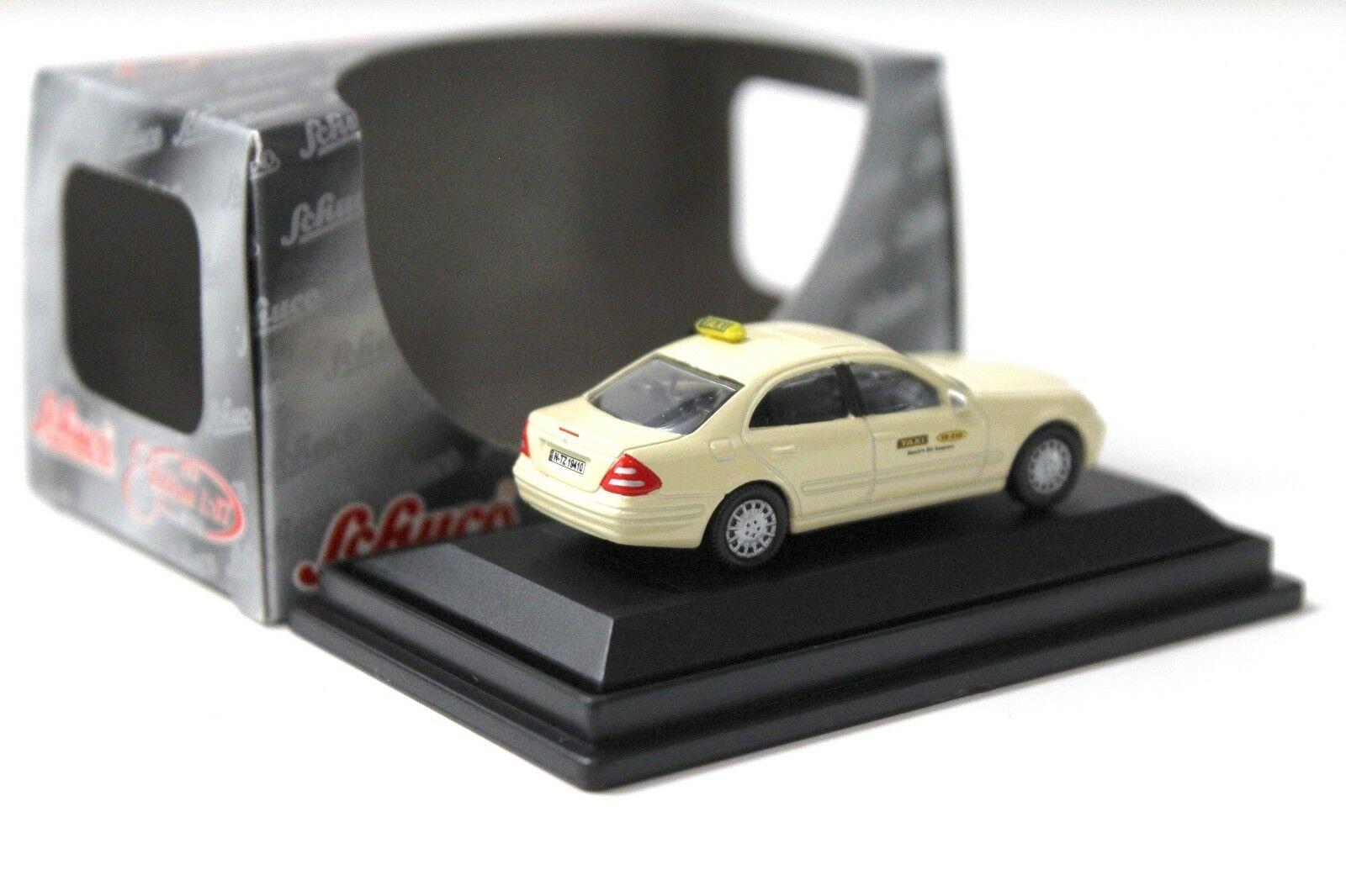 1:87 Schuco Mercedes E-Klasse Limousine TAXI beige