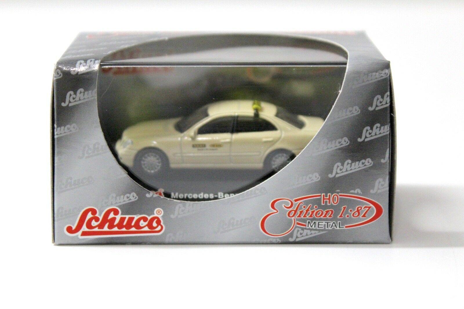 1:87 Schuco Mercedes E-Klasse Limousine TAXI beige