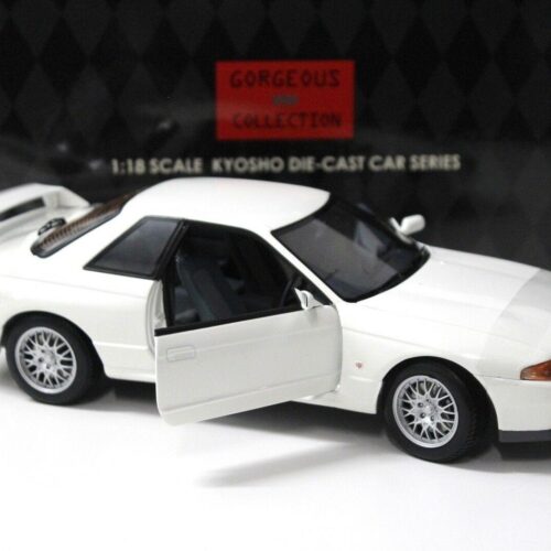 1:18 Kyosho Nissan Skyline GT-R R32 V-SPEC II white