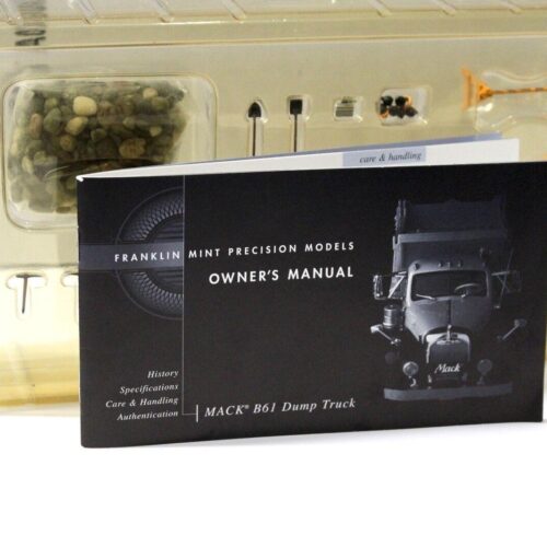 1:32 Franklin Mint Mack B-61 Dump Truck *DIORAMA*
