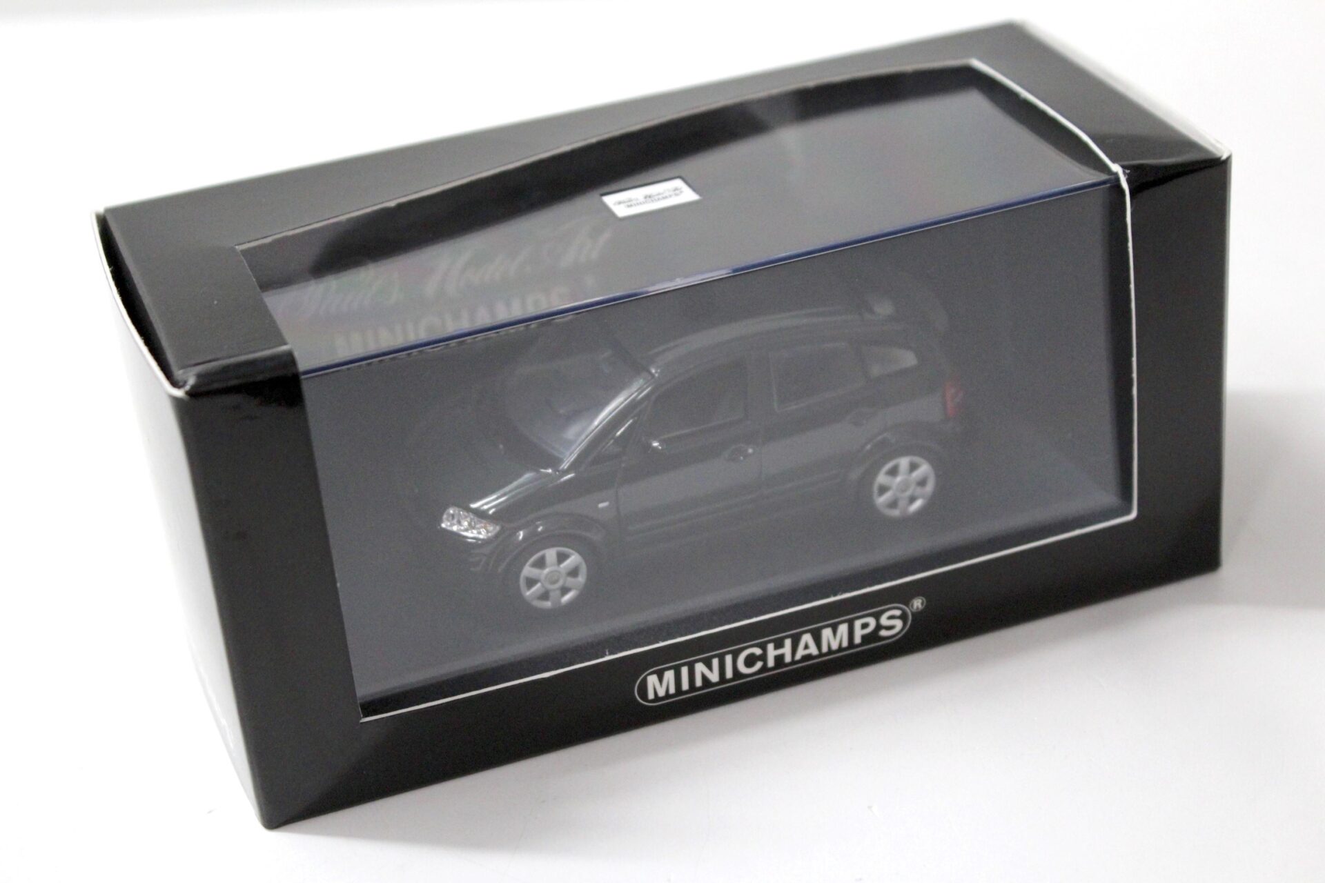 1:43 Minichamps Audi A2 black metallic 2000