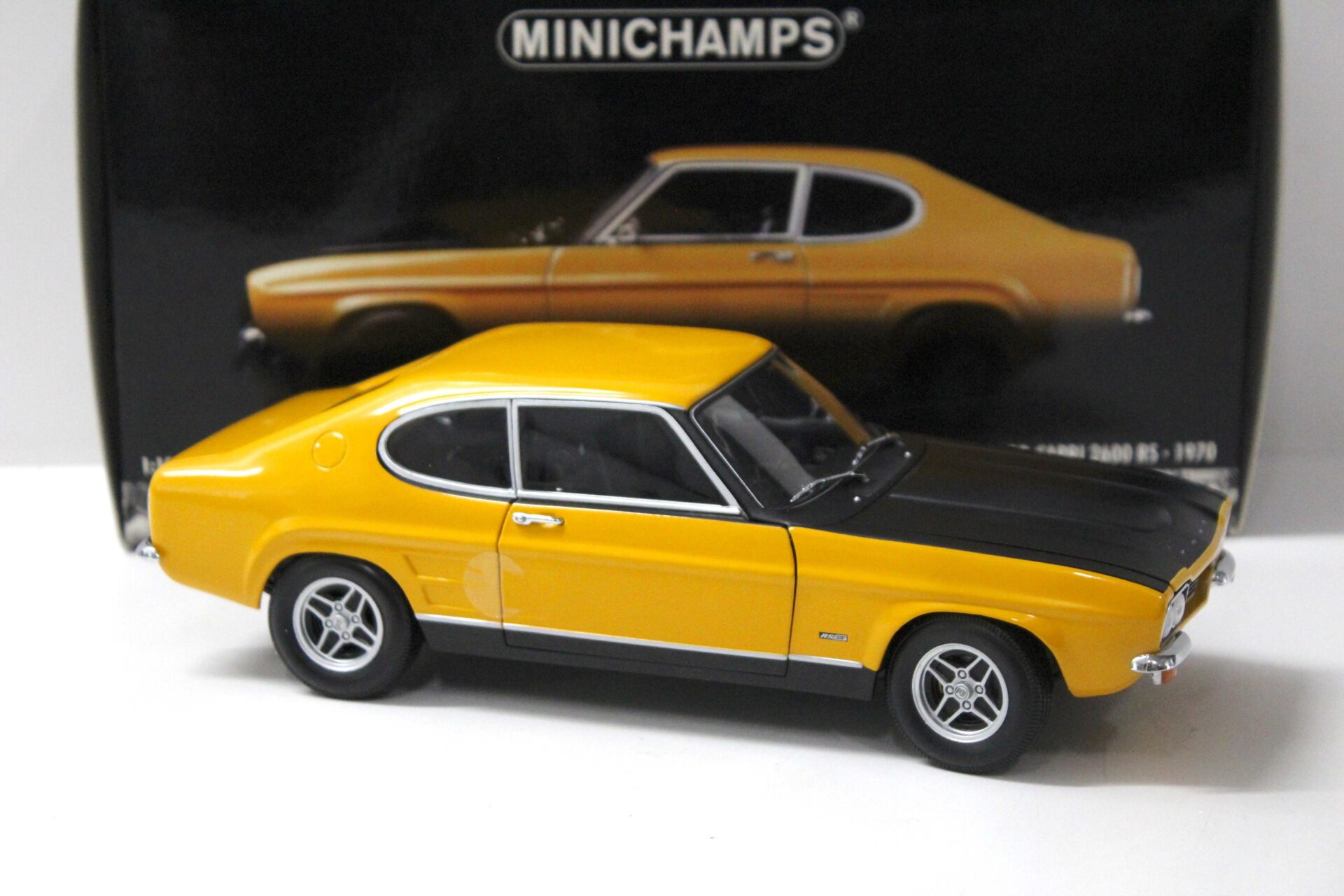 1:18 Minichamps Ford Capri 2600 RS 1970 yellow/ black