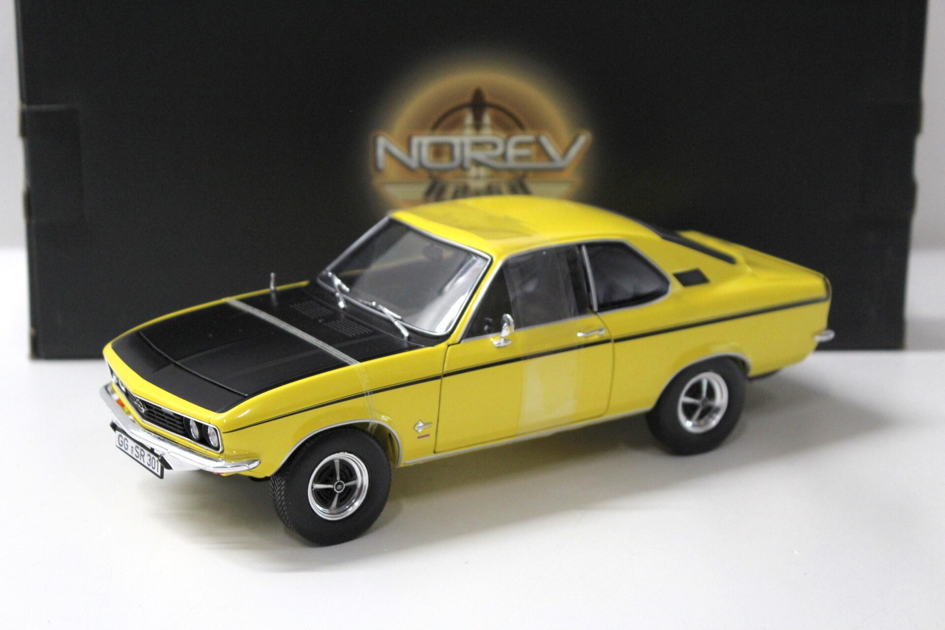 1:18 Norev Opel Manta SR Coupe 1970 yellow/black