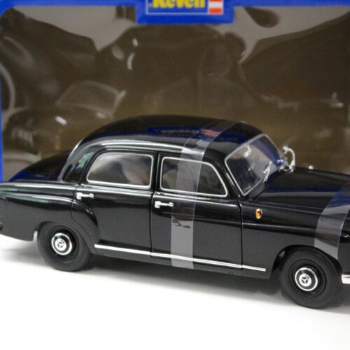 1:18 Revell Mercedes 180 "Ponton" black
