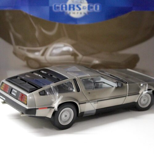1:18 SunStar 1981 De Lorean LK DMC-12 Street Version satin finish