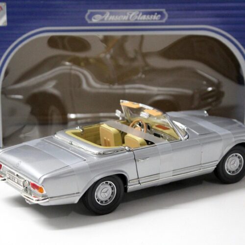 1:18 Anson Mercedes 280SL Cabrio Pagode silver