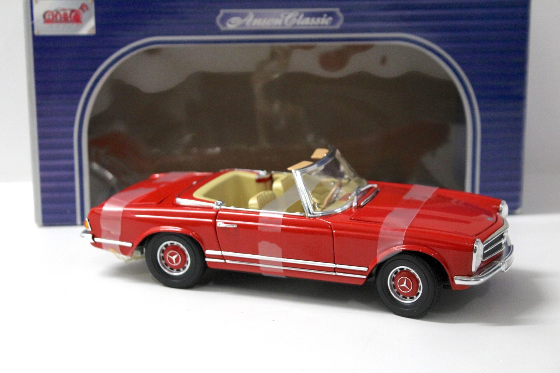 1:18 Anson Mercedes 280SL Cabrio Pagode red