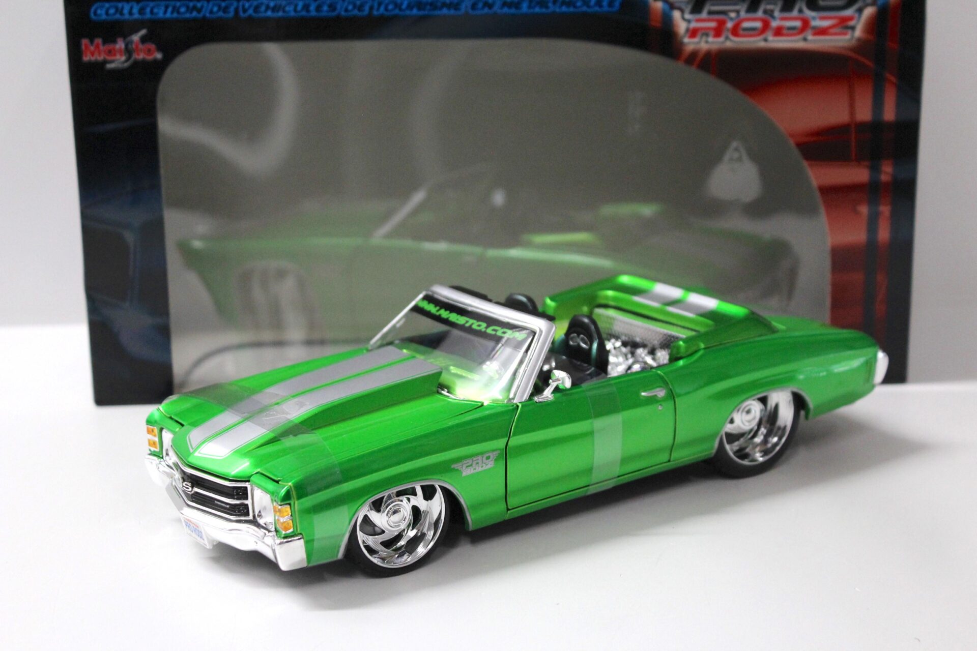 1:18 Maisto PRO RODZ 1971 Chevrolet Chevelle SS454 Convertible green