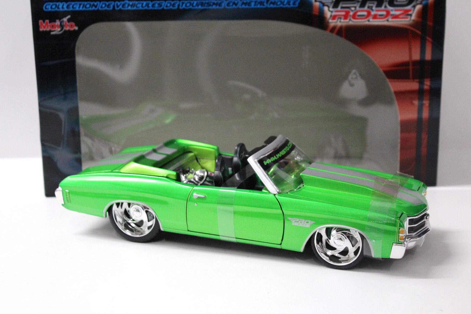 1:18 Maisto PRO RODZ 1971 Chevrolet Chevelle SS454 Convertible green