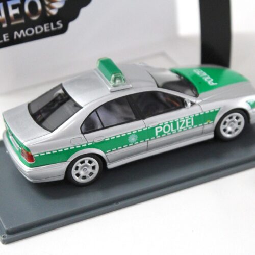 1:43 NEO BMW 5er 530i E39 Limousine POLIZEI silver/green