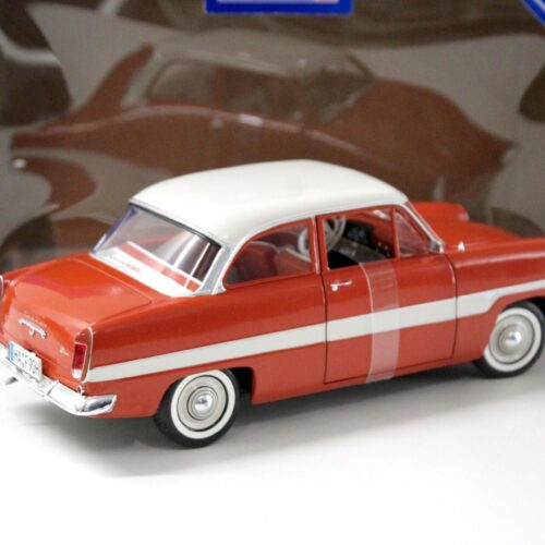 1:18 Revell Ford 12M "Streifen-Taunus" red/ white - Image 3