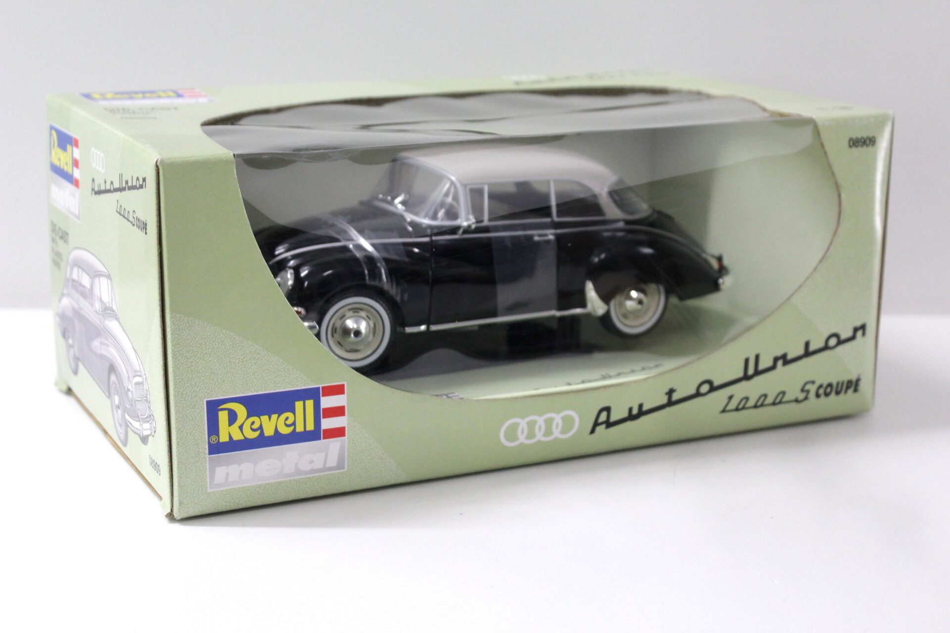 1:18 Revell Auto Union 1000S Coupe black/ grey roof