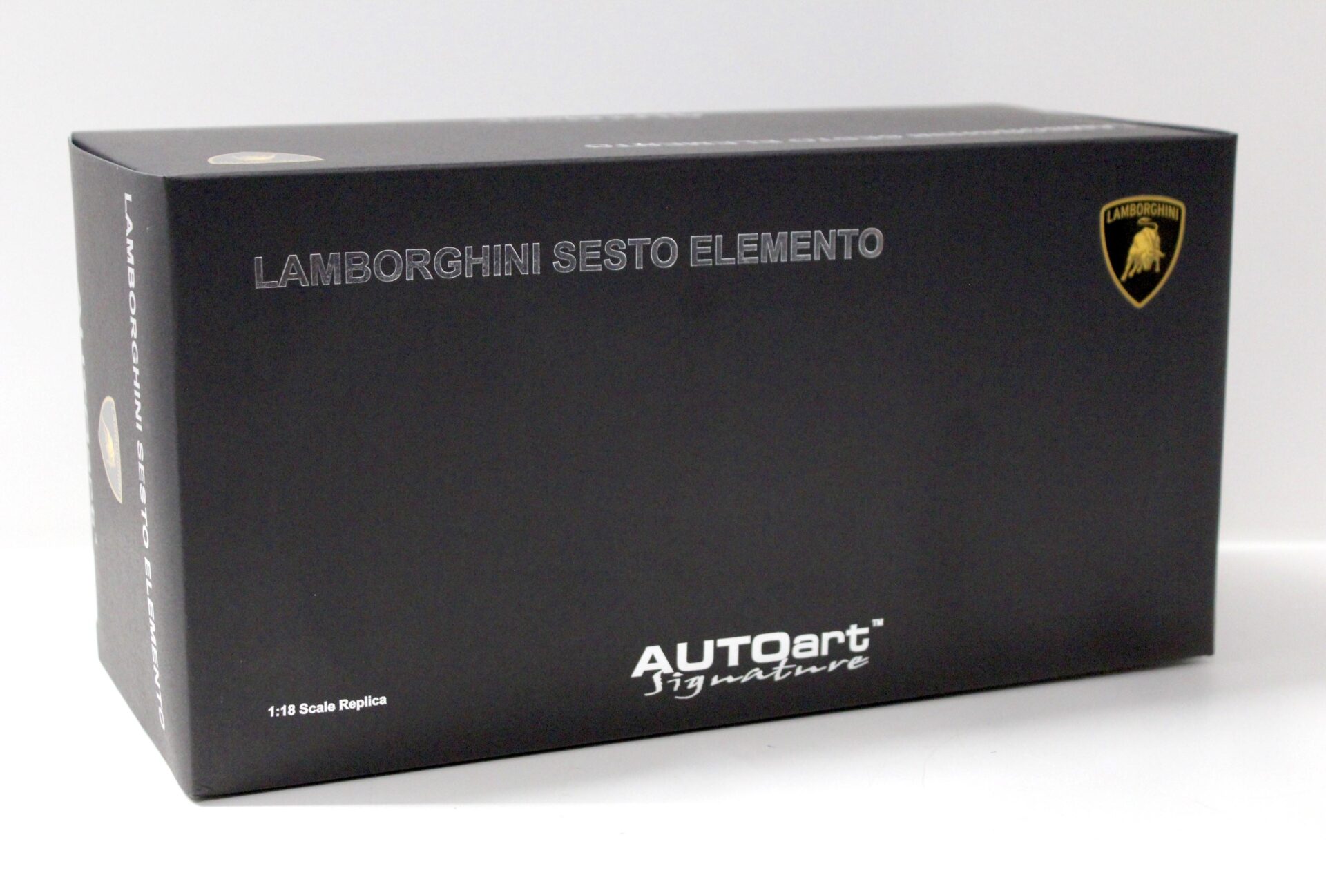 1:18 AUTOart Lamborghini Sesto Elemento Grey Carbon Fiber Pattern