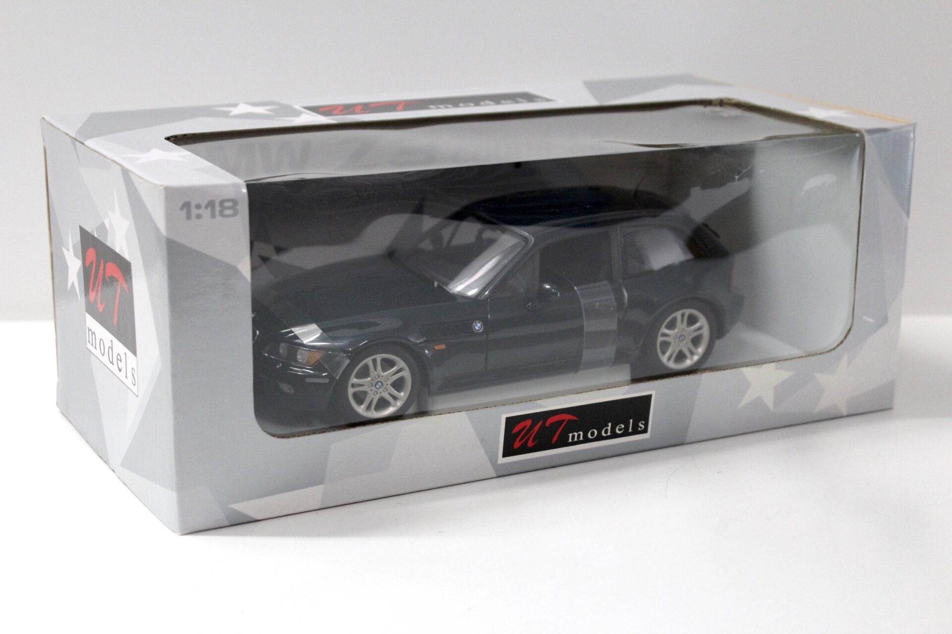 1:18 UT Models BMW Z3 Coupe 2.8 dark green metallic