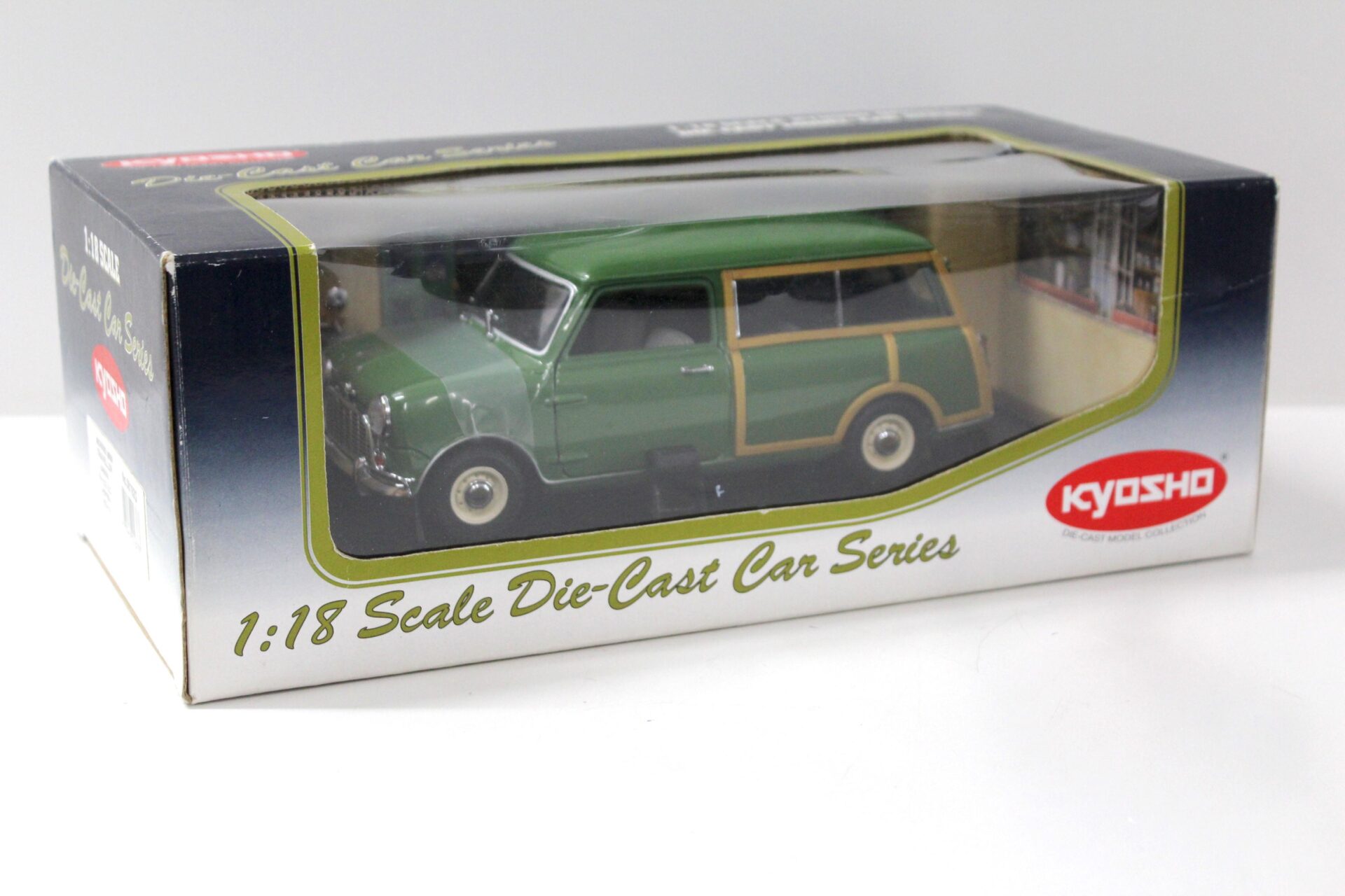 1:18 Kyosho Morris Mini Traveller green
