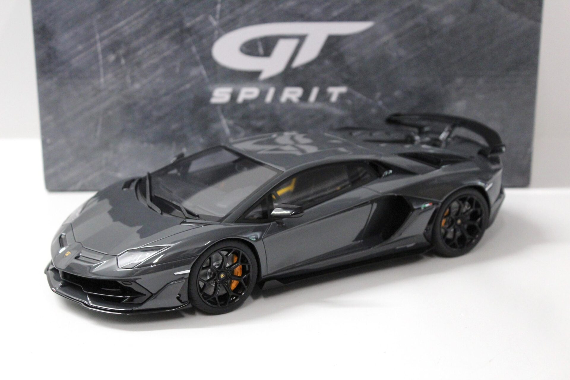 1:18 Kyosho GT Spirit Lamborghini Aventador SVJ 2019 grey