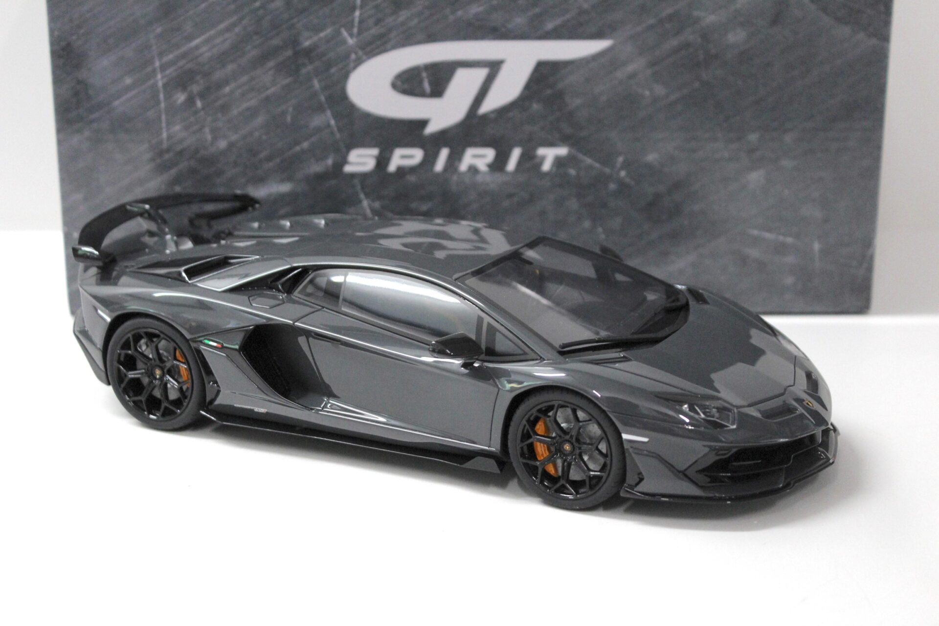 1:18 Kyosho GT Spirit Lamborghini Aventador SVJ 2019 grey