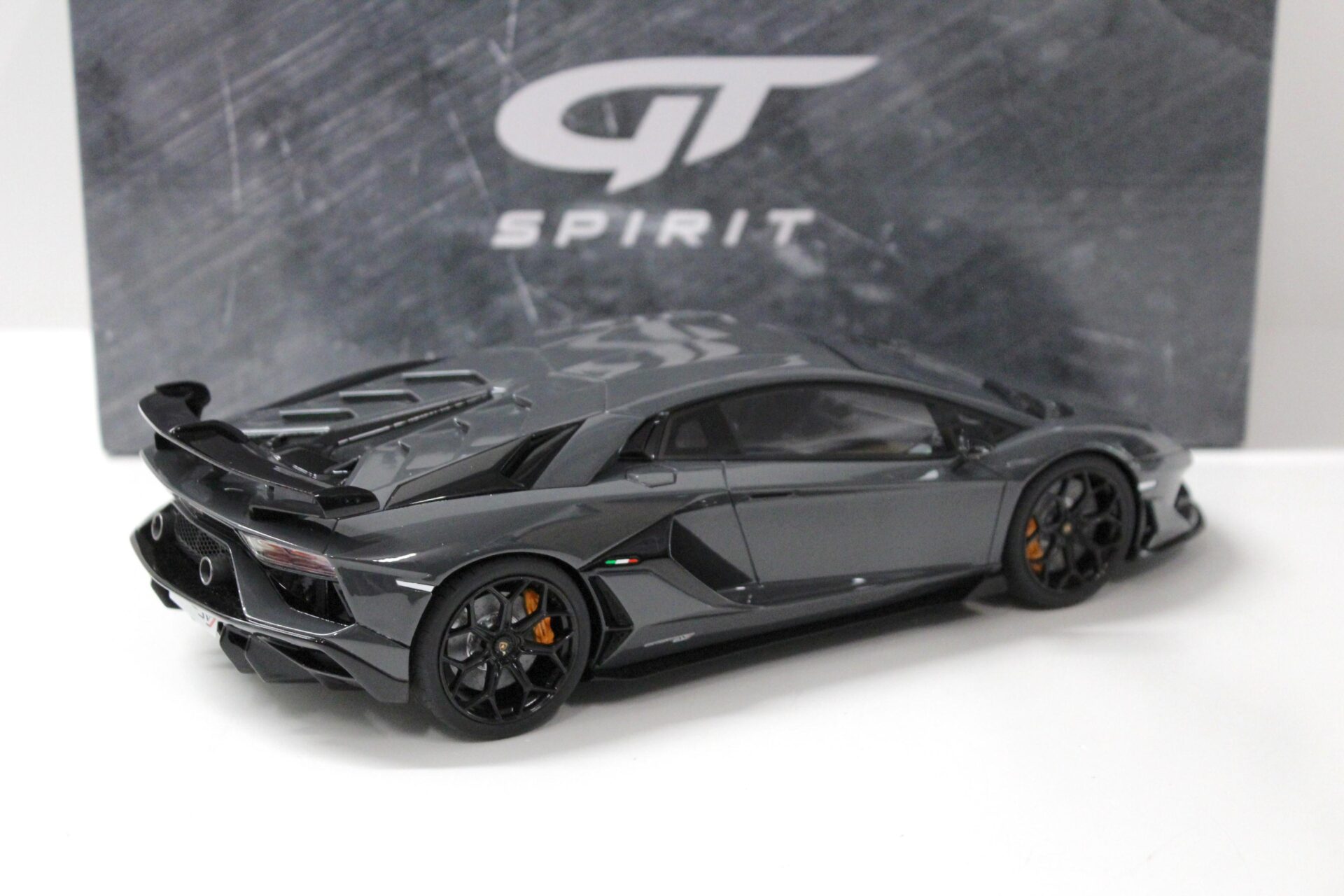 1:18 Kyosho GT Spirit Lamborghini Aventador SVJ 2019 grey