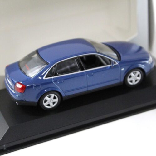 1:43 Minichamps Audi A4 Sedan B6 denim blue DEALER