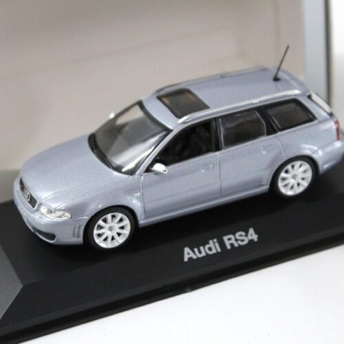 1:43 Minichamps Audi RS4 Avant B4 Avus silver DEALER