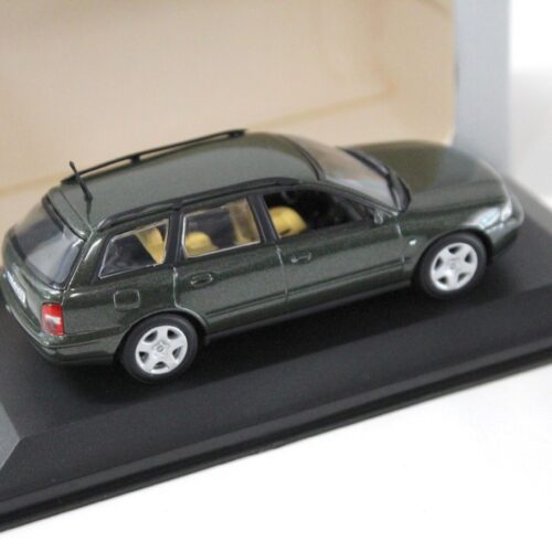 1:43 Minichamps Audi A4 Avant (B5) Lorbeer green DEALER
