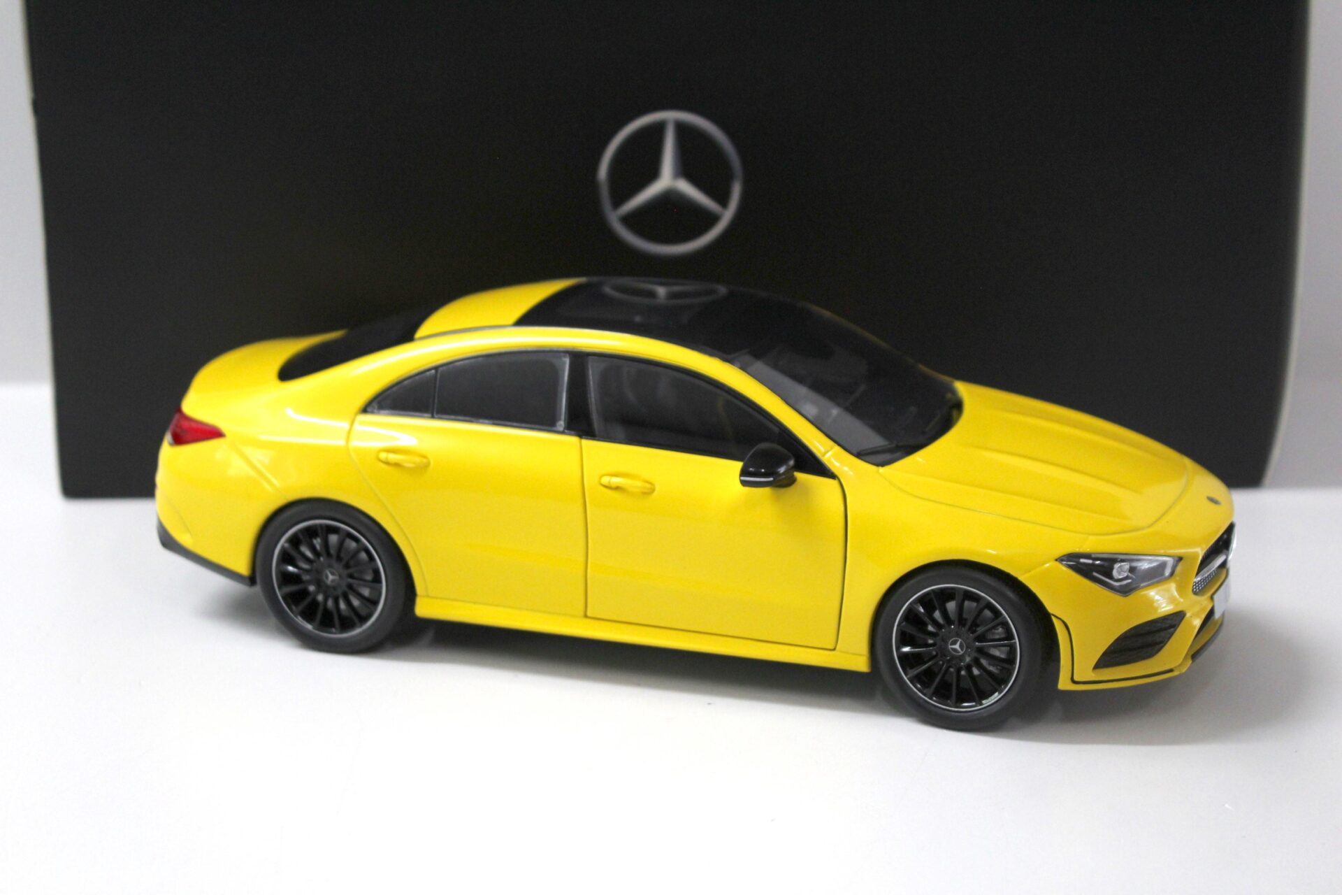 1:18 Z Models Mercedes CLA Coupe sun yellow DEALER