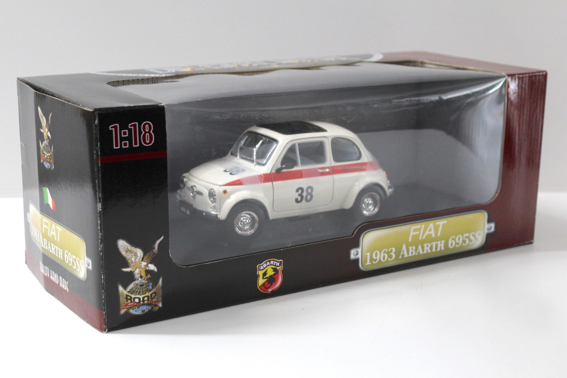 1:18 Road Signature Fiat 1963 Abarth 695SS white