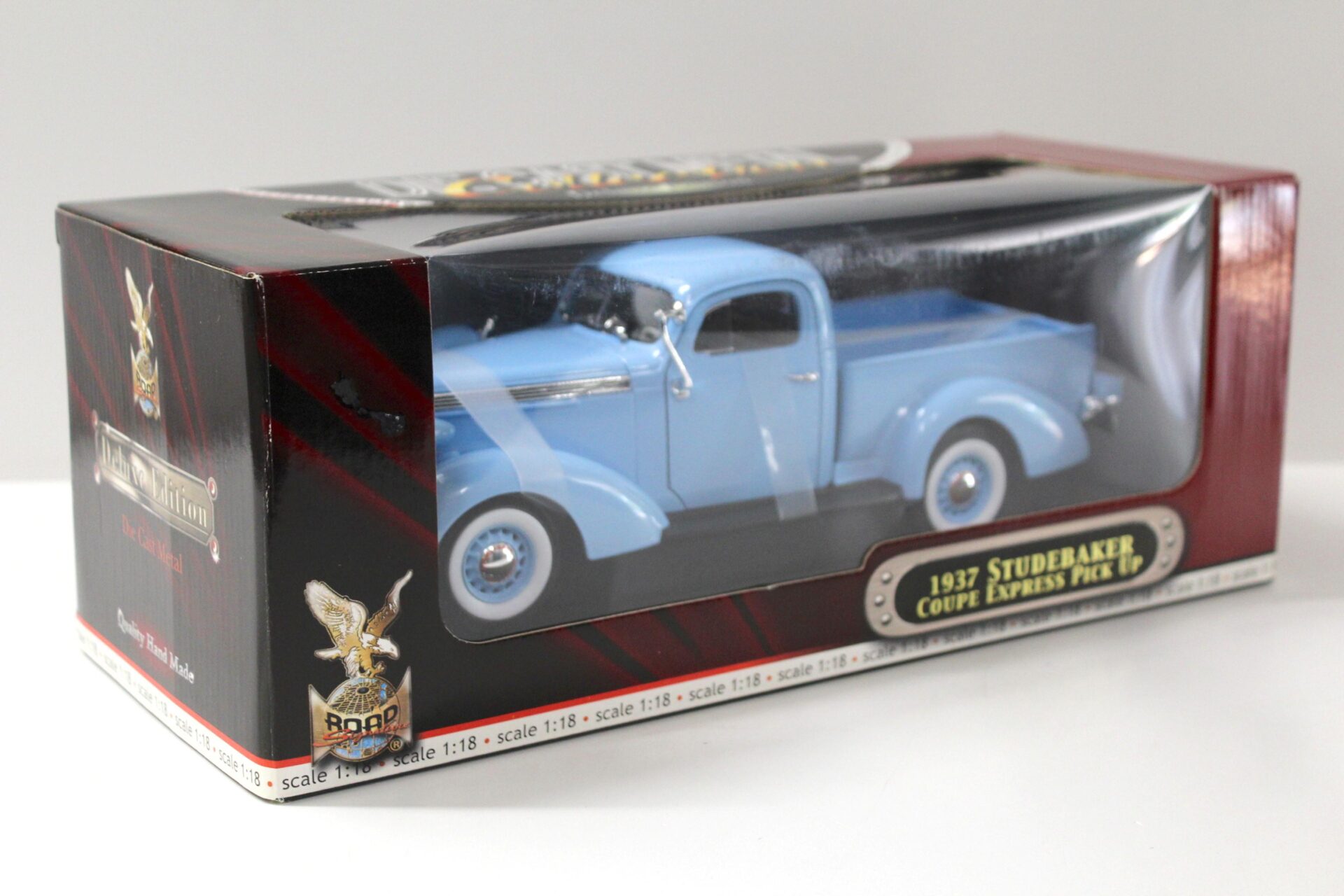 1:18 Road Signature 1937 Studebaker Coupe Express Pick Up light blue