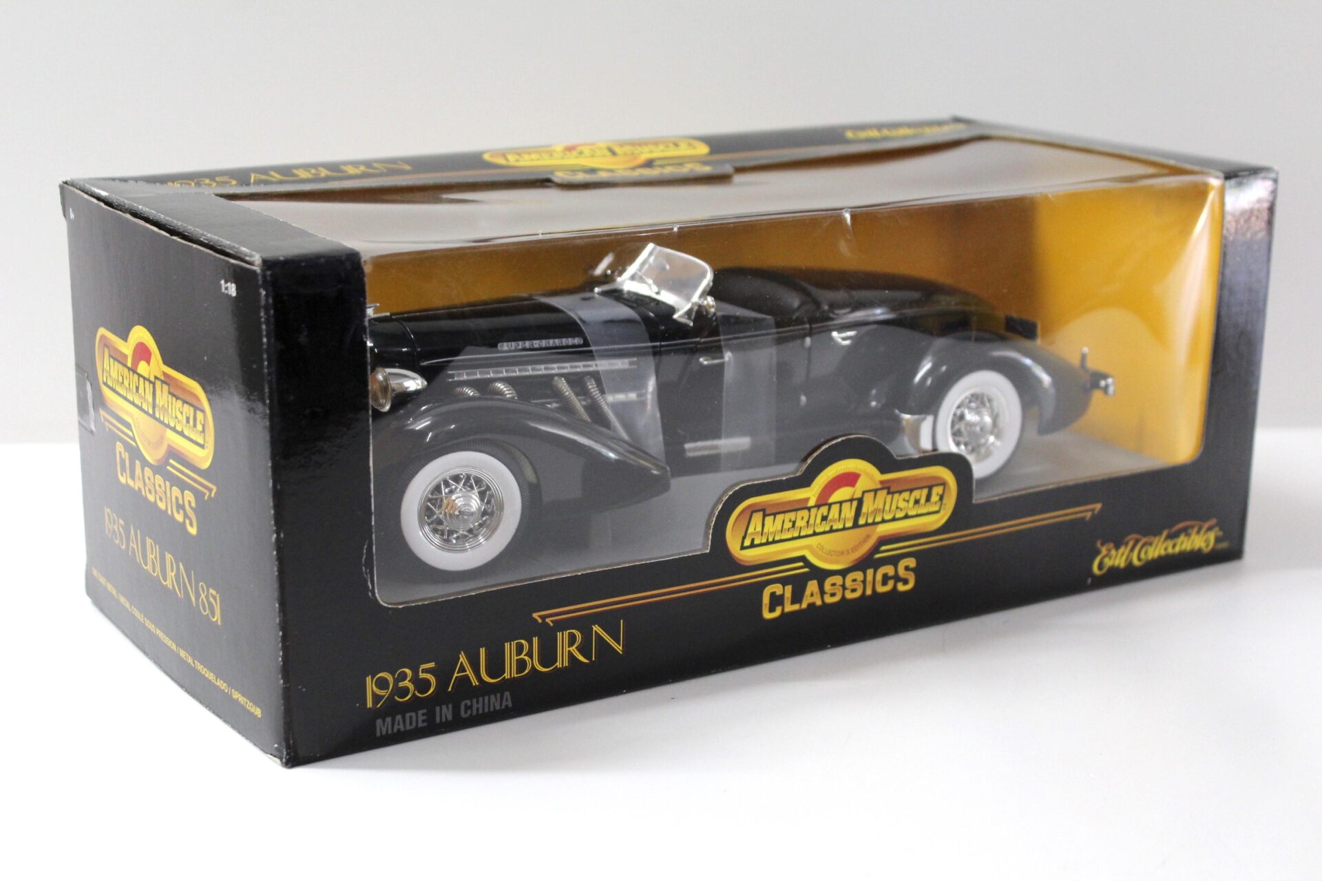 1:18 ERTL 1935 Auburn 851 Speedster black