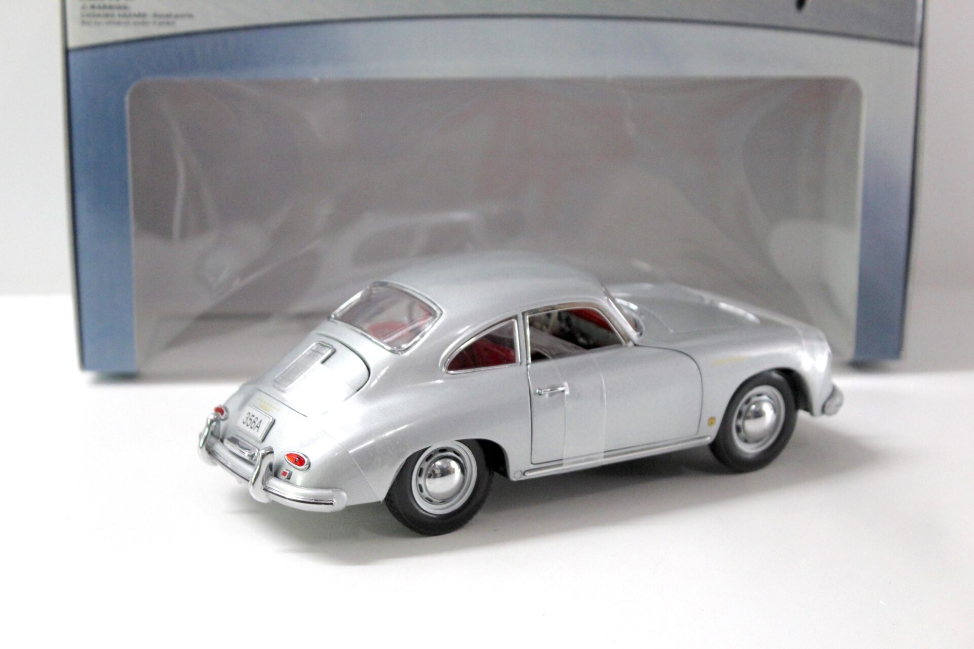 1:18 Sun Star 1956 Porsche 356A Coupe silver