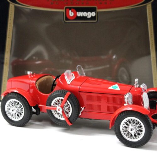 1:18 Bburago Alfa Romeo 8C Monza 1931 red