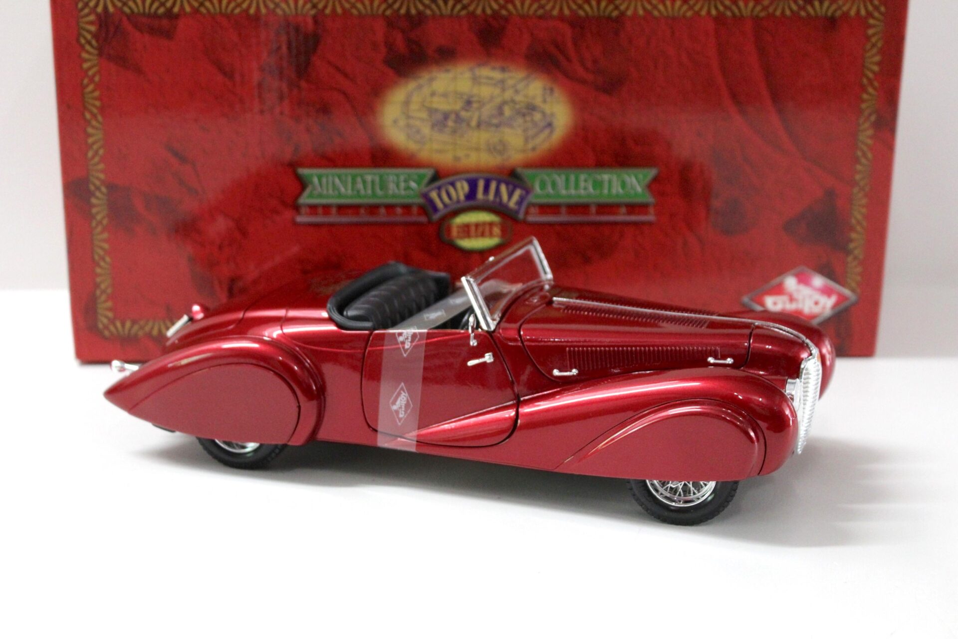 1:18 Guiloy Delahaye 135M Cabriolet red