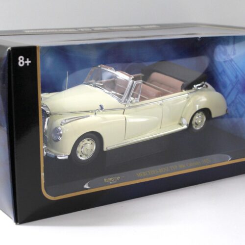 1:18 Ricko Mercedes Typ 300C Cabriolet 1955 beige