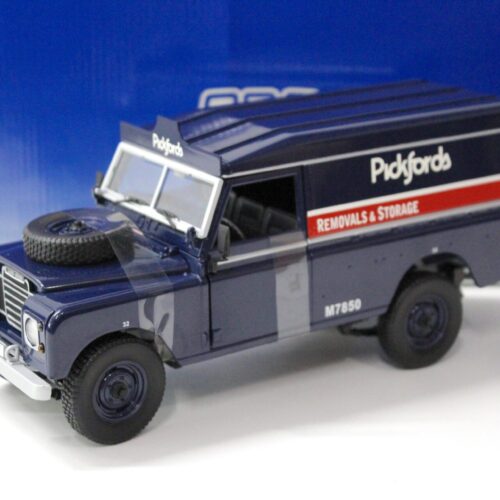 1:18 Universal Hobbies UH Land Rover Serie III - 109 Hard Top "PICKFORDS"
