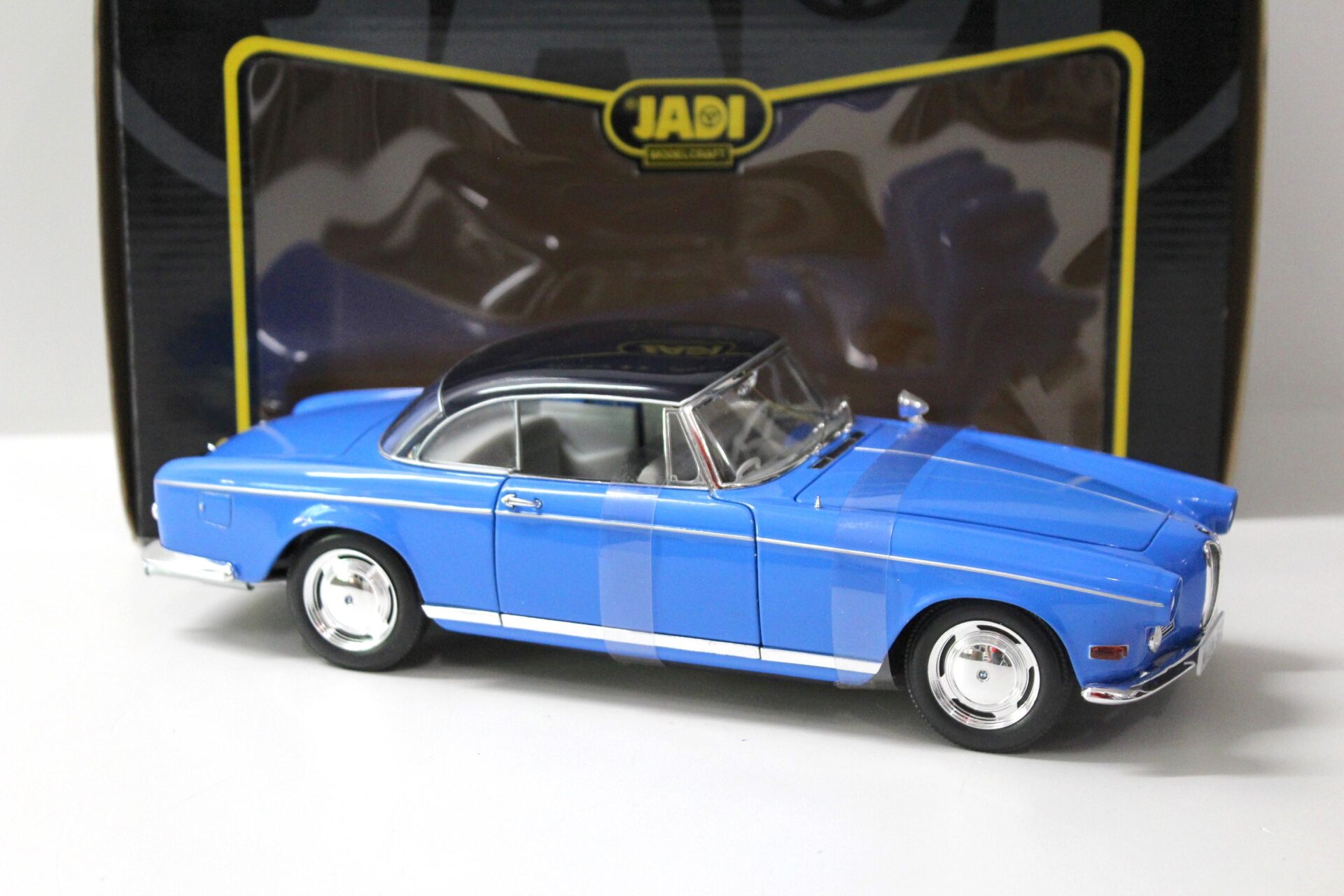 1:18 Jadi BMW 503 Coupe 1956 blue/ black