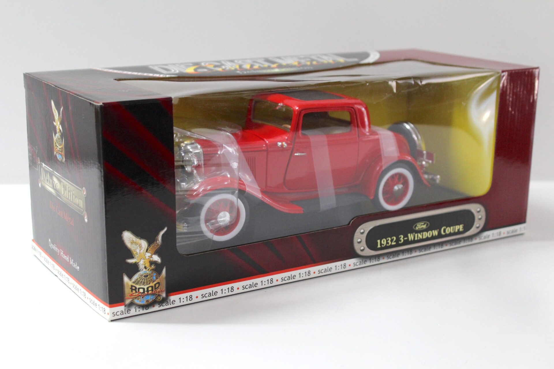1:18 Road Signature 1932 Ford 3-Window Coupe red