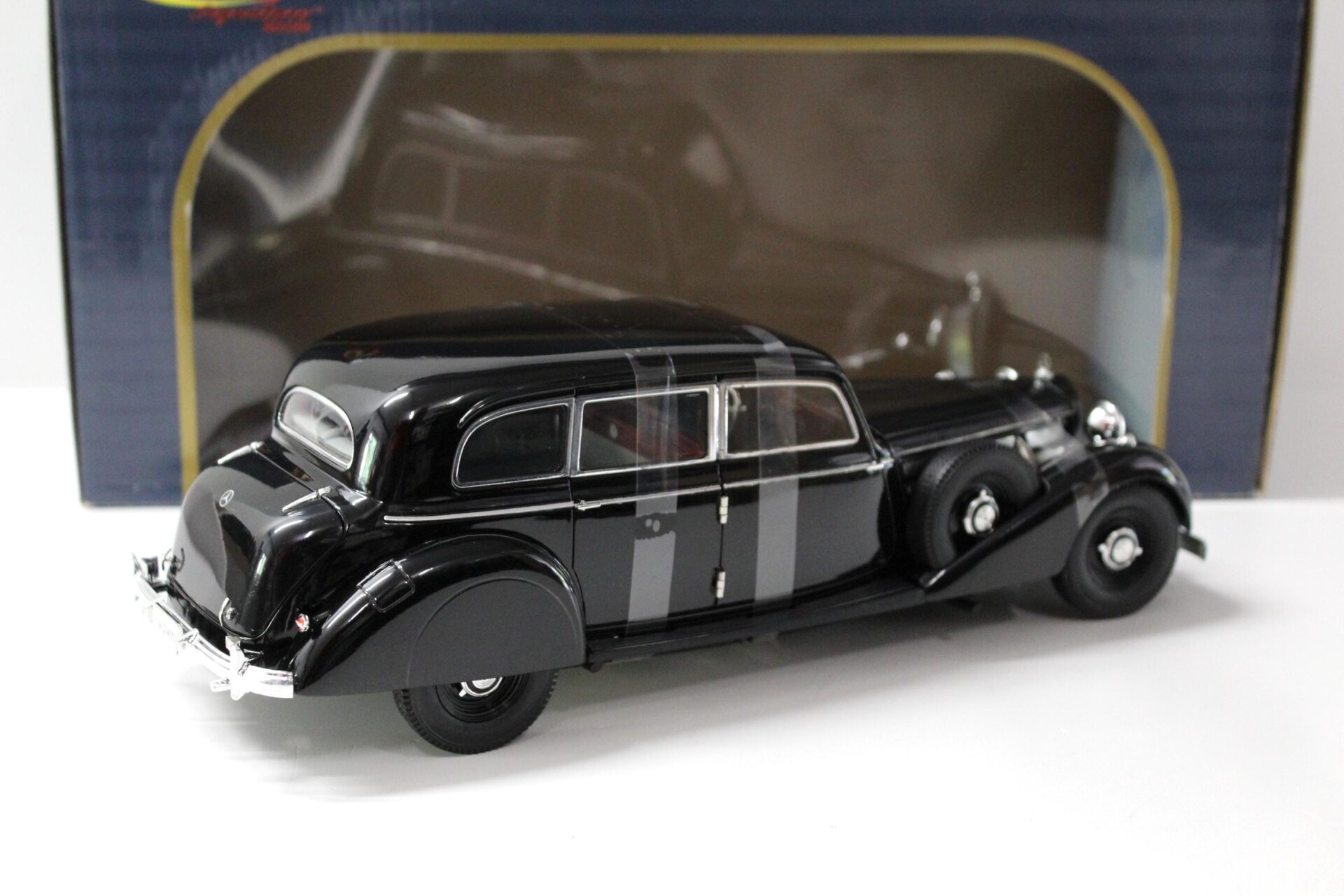 1:18 Signature Models 1938 Mercedes 770K black