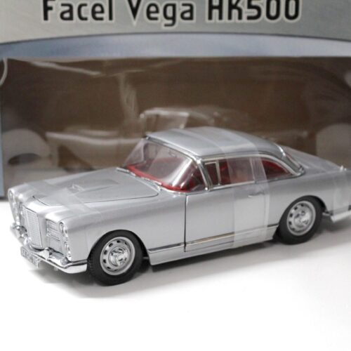 1:18 SunStar Facel Vega HK500 Coupe silver