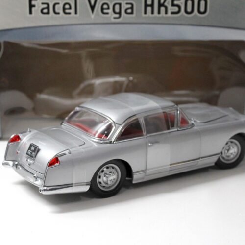1:18 SunStar Facel Vega HK500 Coupe silver