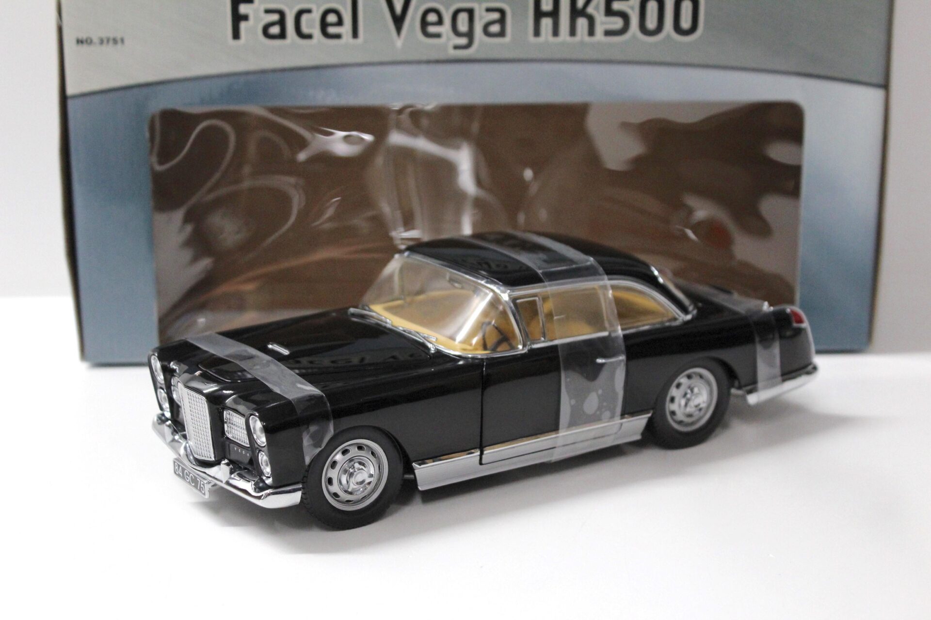 1:18 SunStar Facel Vega HK500 Coupe black
