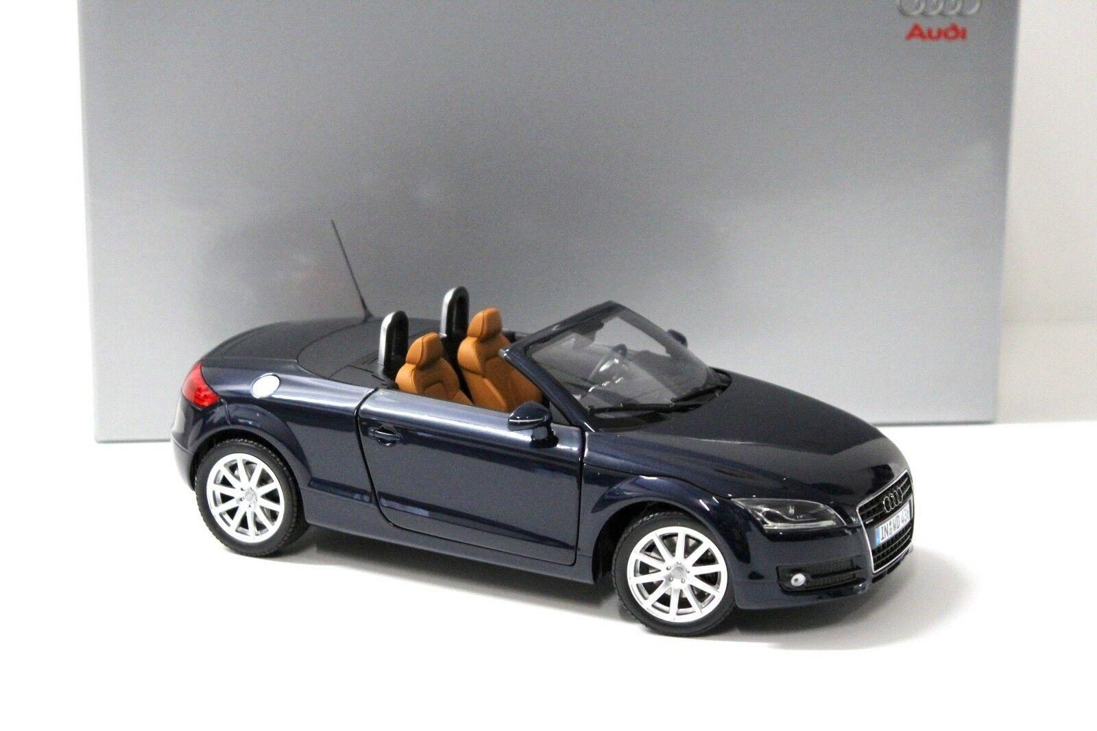 1:18 Minichamps Audi TT Roadster tiefsee blue DEALER VERSION