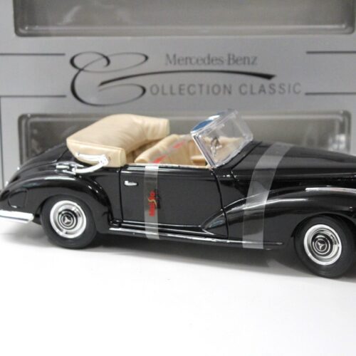 1:18 Maisto Mercedes 300S Cabrio 1955 black DEALER