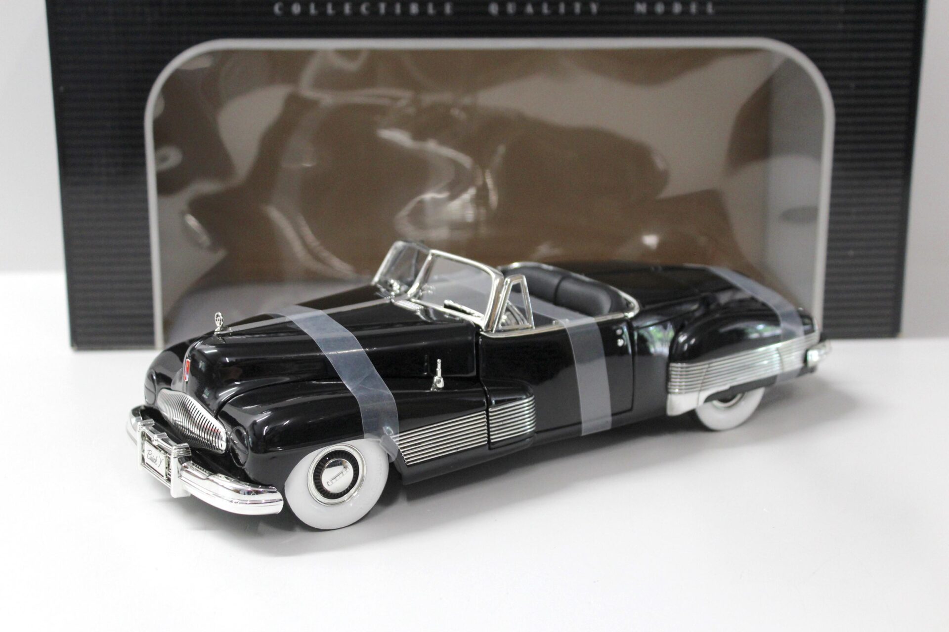 1:18 Anson 1938 Buick Y-Job Convertible black