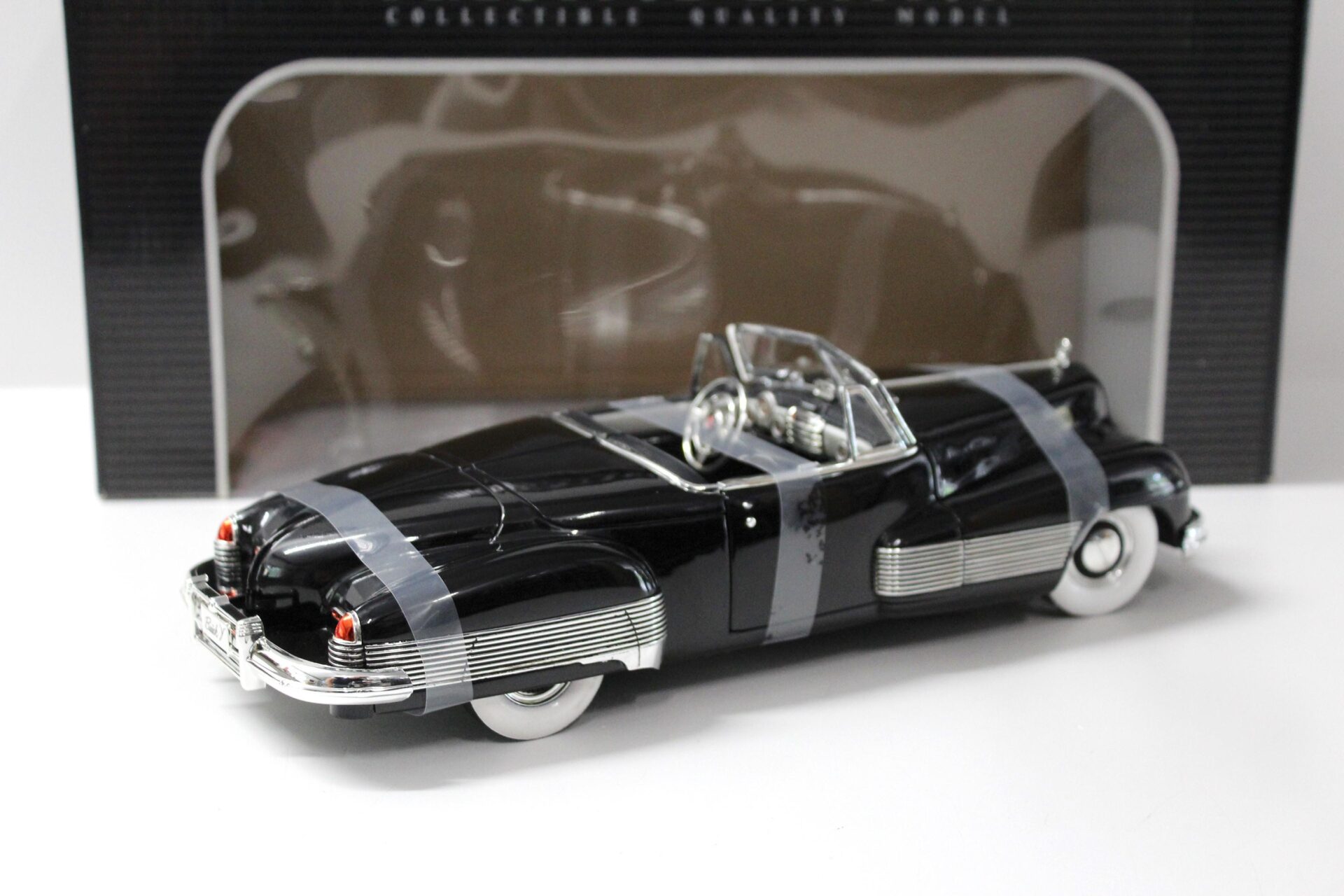 1:18 Anson 1938 Buick Y-Job Convertible black