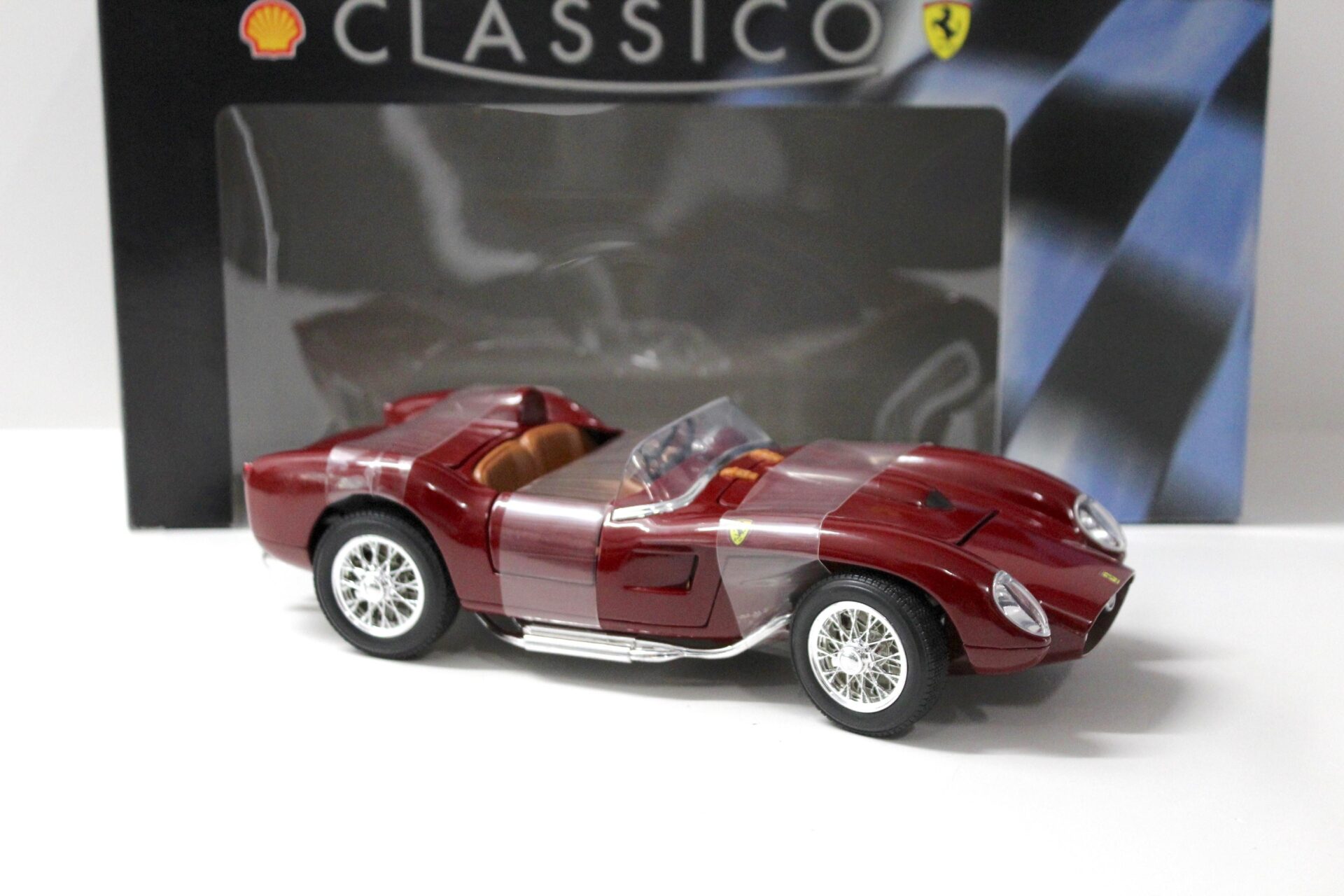1:18 SHELL Collezione Classico Ferrari 250 Testa Rossa + Fuel Pump