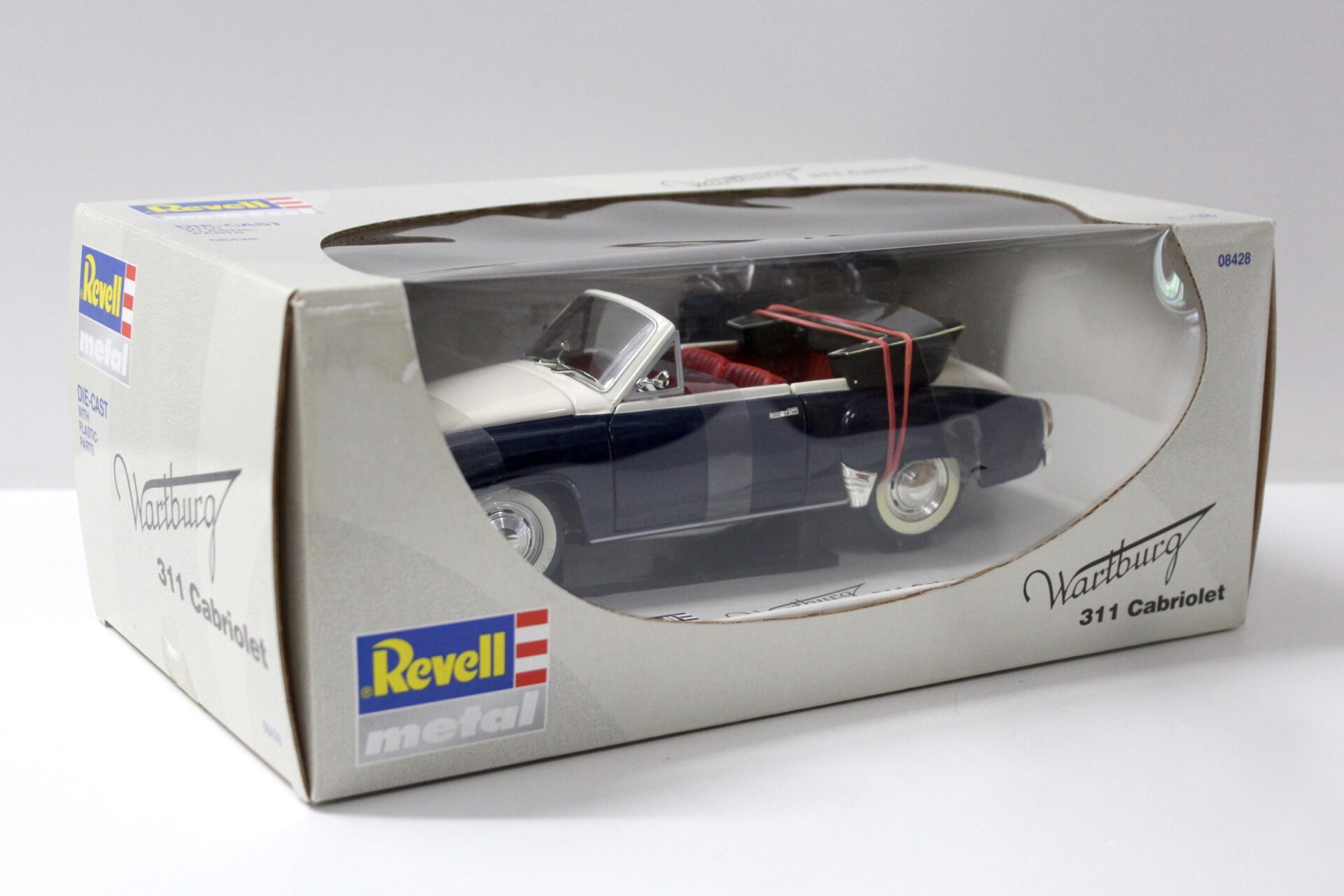 1:18 Revell Wartburg 311 Cabriolet dark blue/ white
