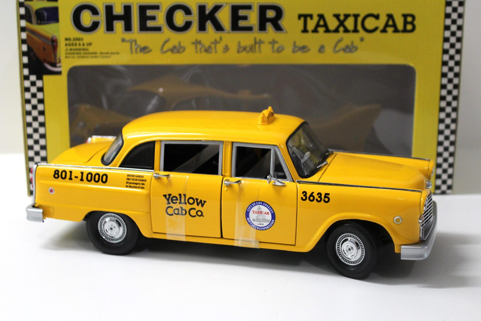 1:18 Sun Star 1981 Los Angeles LA Checker Cab TAXI yellow