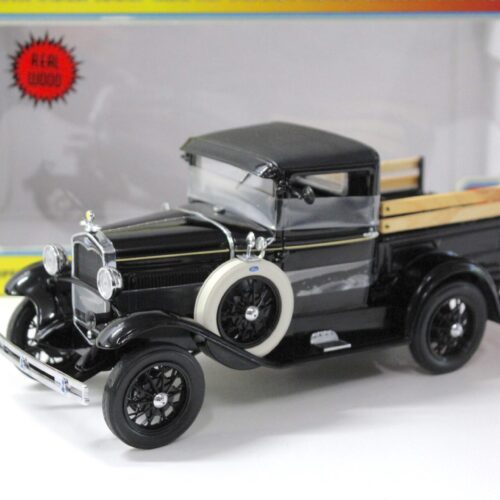 1:18 Motor City Classics 1931 Ford Model A Pick UP Black Stake Truck